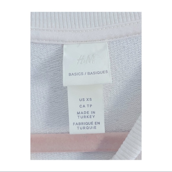 H&M Crew Cream Sweater - Picture 2 of 5